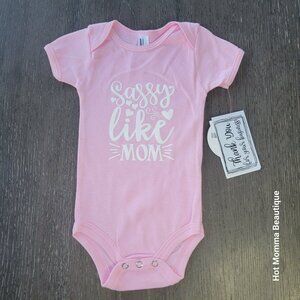 Pink Infant Sassy Like Mom Graphic Onsie 3-6M